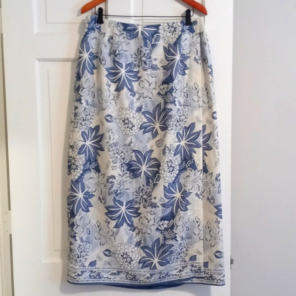 💙Talbots💙 - Blue/White Floral Linen Blend Maxi Wrap Skirt